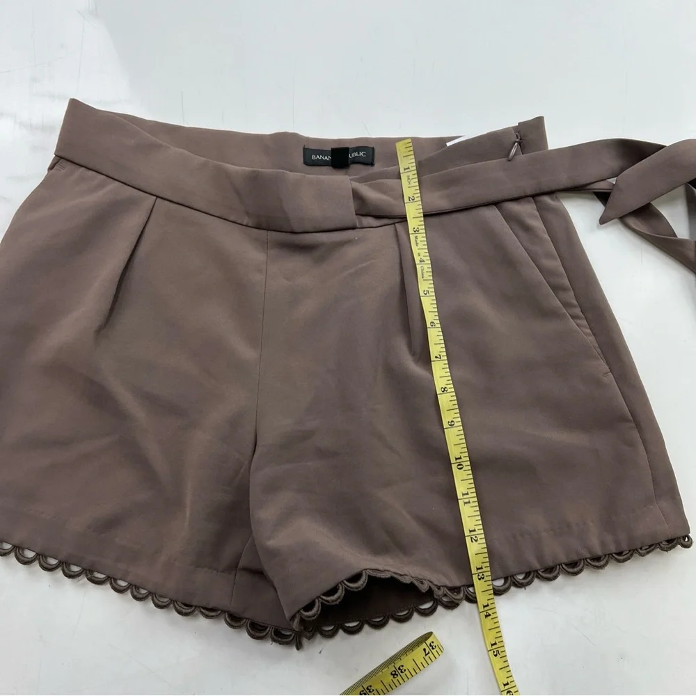 Banana Republic women’s brown petite shorts p4 L98-2 - Picture 4 of 6